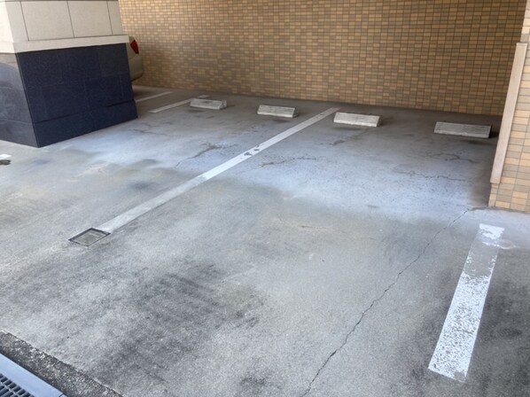 サクラメント駅南大路の物件外観写真